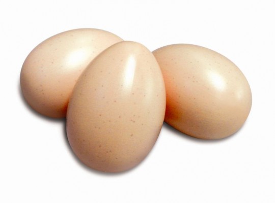 Plastové vejce přírodní 6,5x4cm-10ks